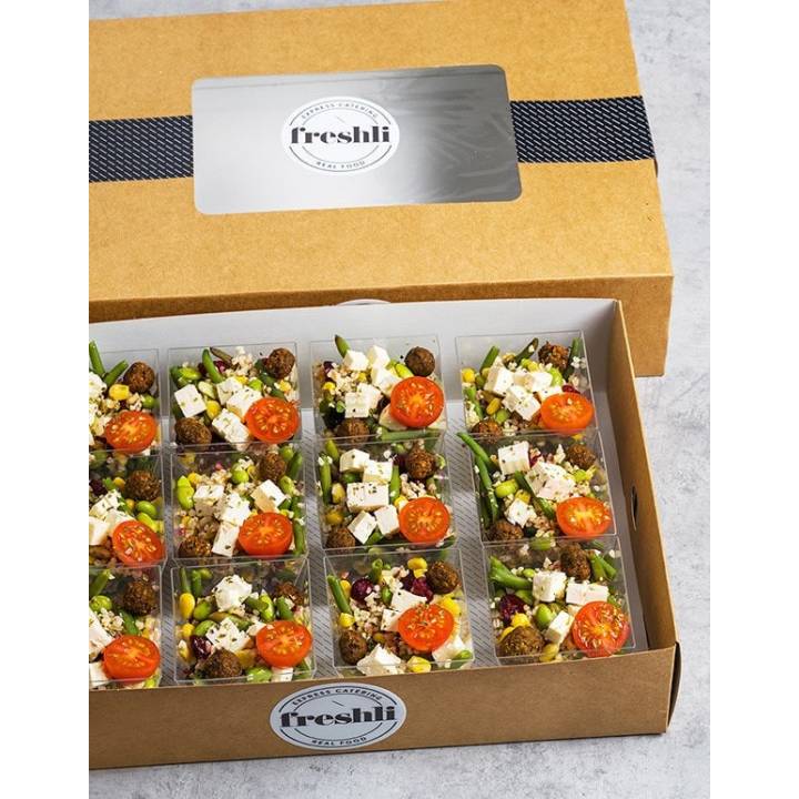 Box de 12 unidades de ensalada bulgur con falafel crujiente.