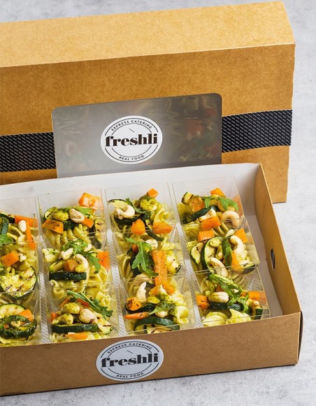 Box de 12 unidades de ensalada de caviar de berenjena con pasta fusilli integral.