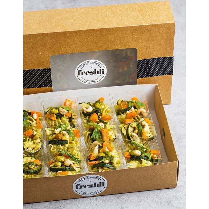 Box de 12 unidades de ensalada de caviar de berenjena con pasta fusilli integral.