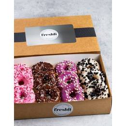 Box de 12 unidades de surtido Fancy MixDots glaseados de cuatro sabores.