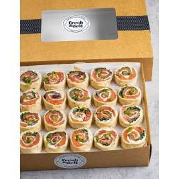 Box de 24 unidades de wrap roll salmón: salmón ahumado, queso fresco, rúcula